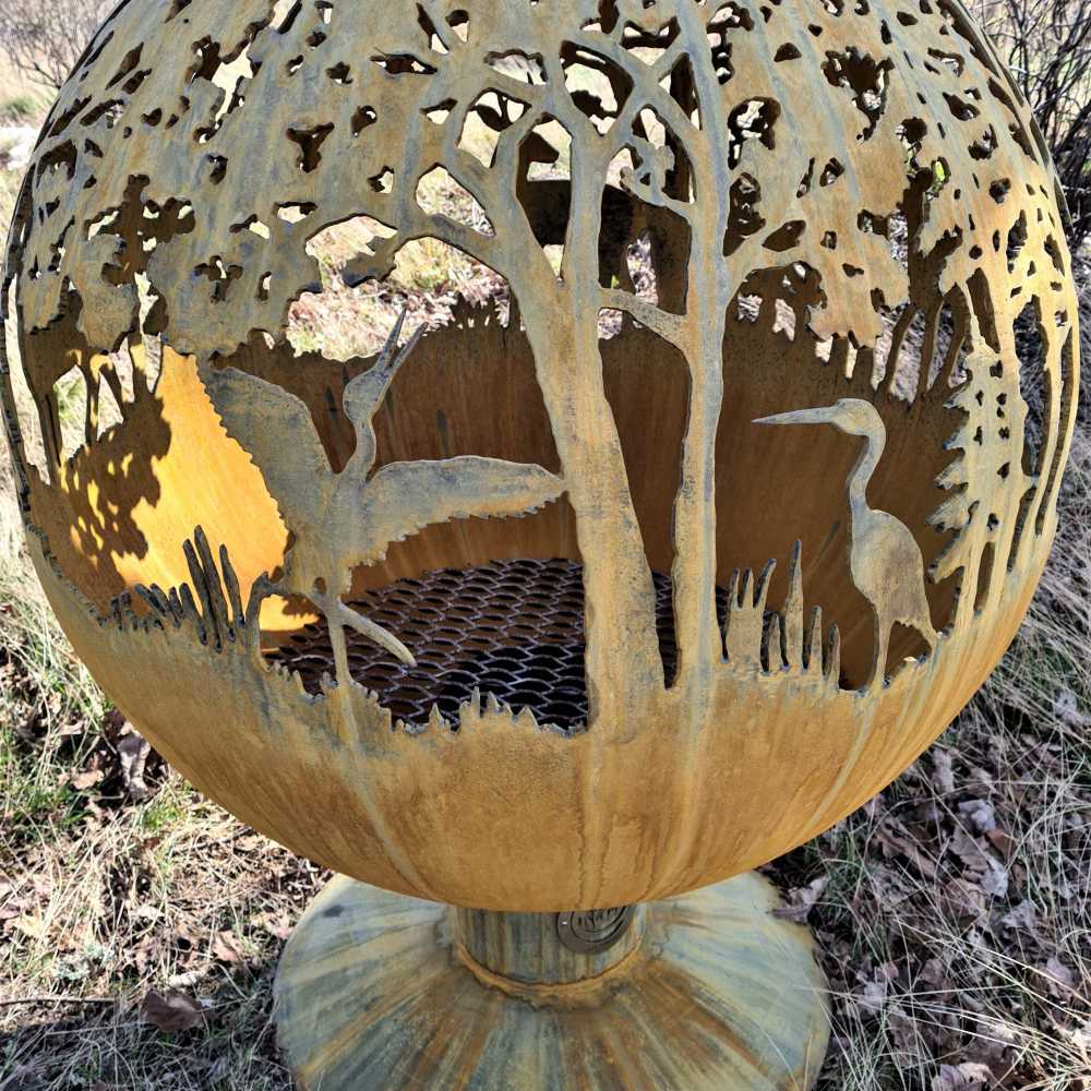 Очаг для костра с лесной темой