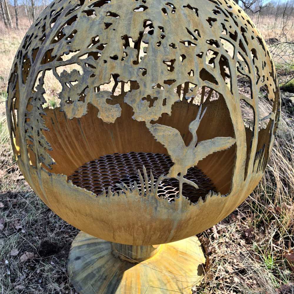 Очаг для костра с лесной темой