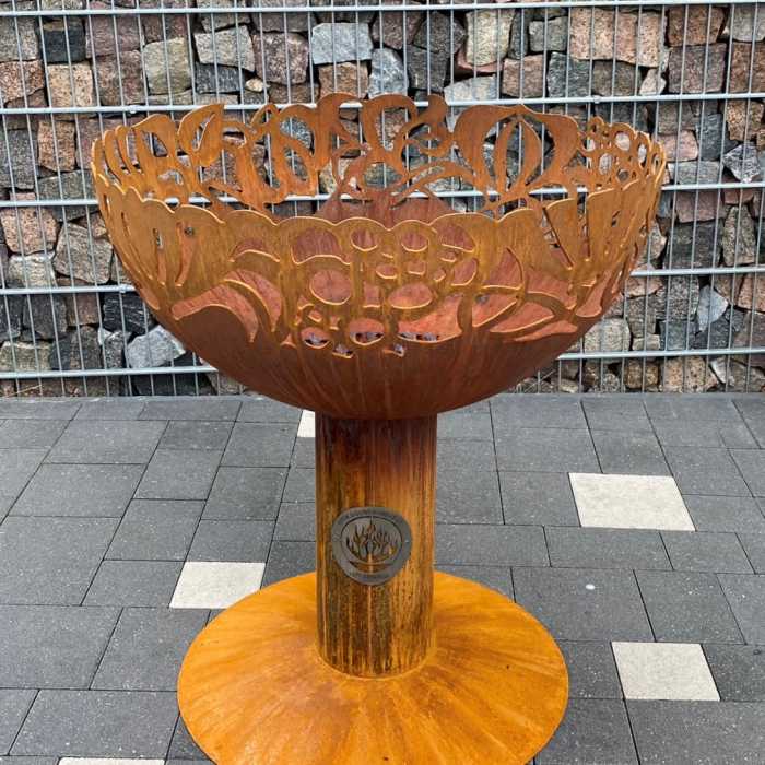 Lõkkealus (Ziedu motīvu)